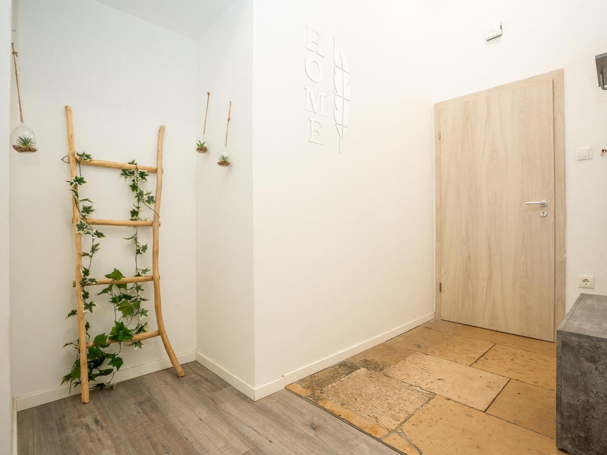 Apartments Lucija & Katia Rijeka Ngoại thất bức ảnh